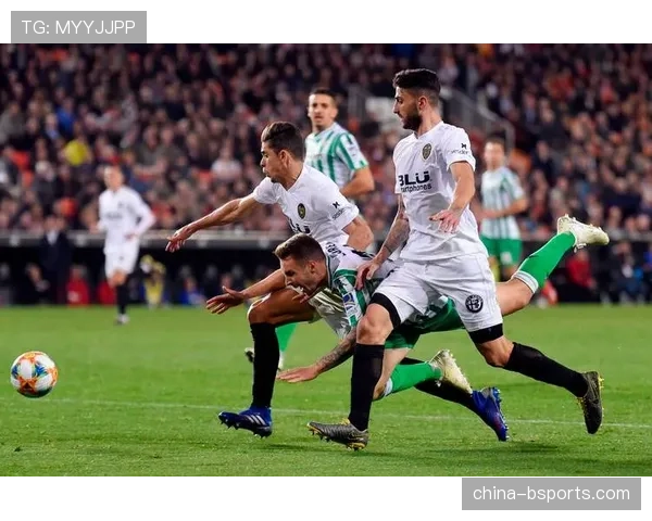 巴伦西亚客场0-1负于埃尔切，遭遇联赛客场连败